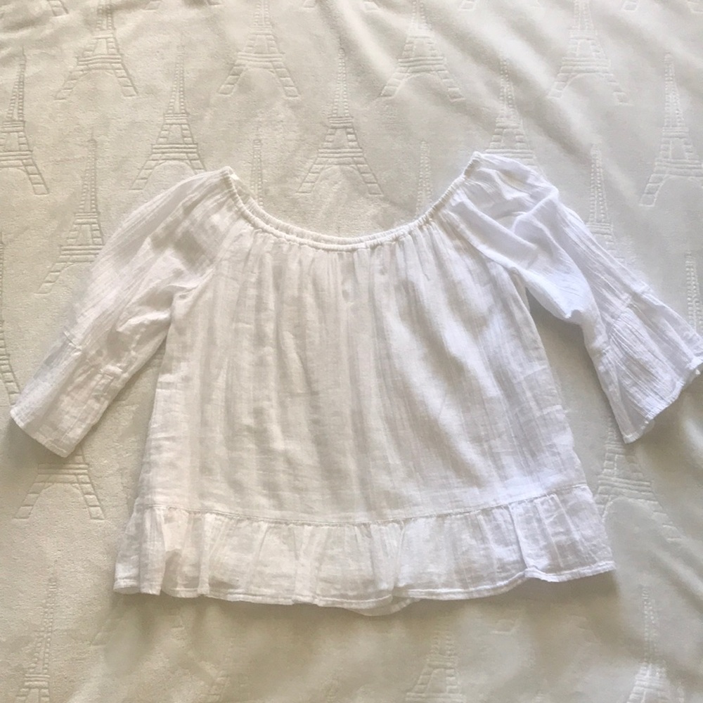 New York & Co Off shoulders white top